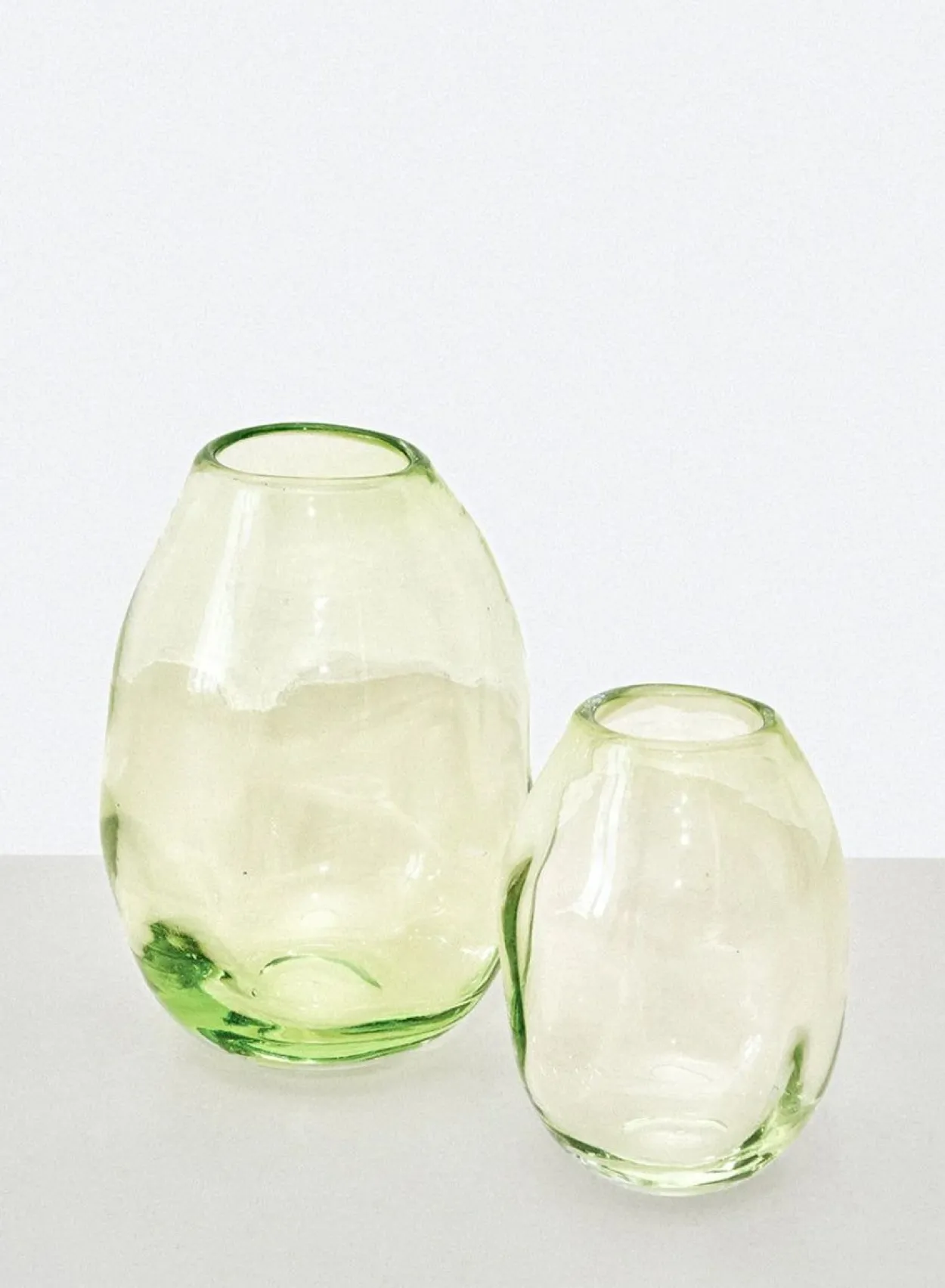 SUSAN BIJL Kitchen & Tableware^Addled Vase Apple, Large, Nienke Sikkema - Rira Objects