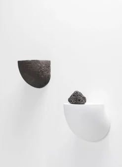 SUSAN BIJL Wand^Porcelain Shelf, White - Destroyers Builders