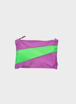 SUSAN BIJL The New Pouch^The New Pouch Echo & Greenscreen Medium