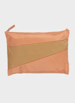 SUSAN BIJL The New Pouch^The New Pouch Fun & Camel Alert Large