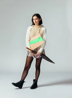 SUSAN BIJL The New Pouch^The New Pouch Powder & Greenscreen Large