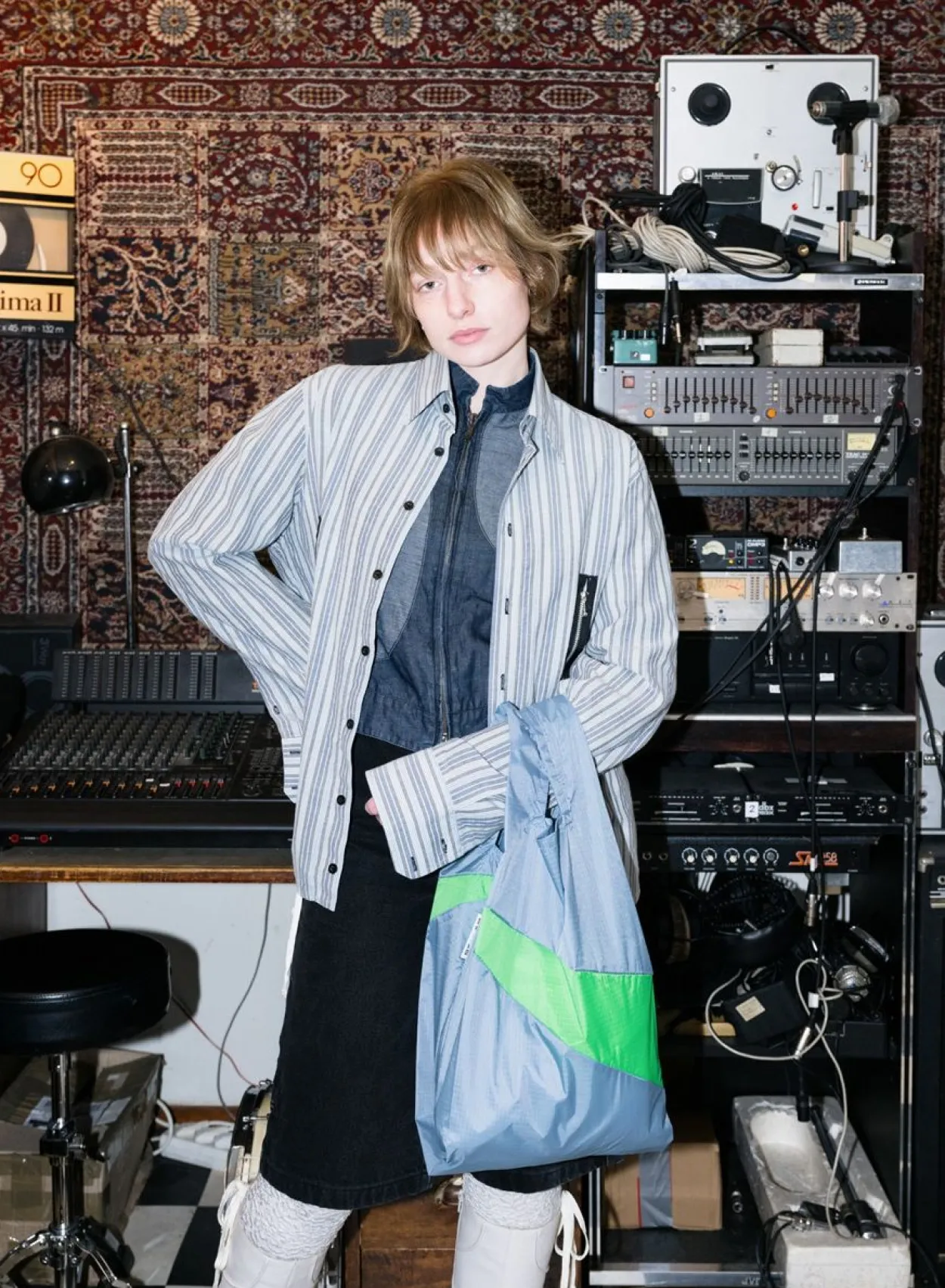 SUSAN BIJL The New Shopping Bag^The New Shopping Bag Fuzz & Greenscreen Medium